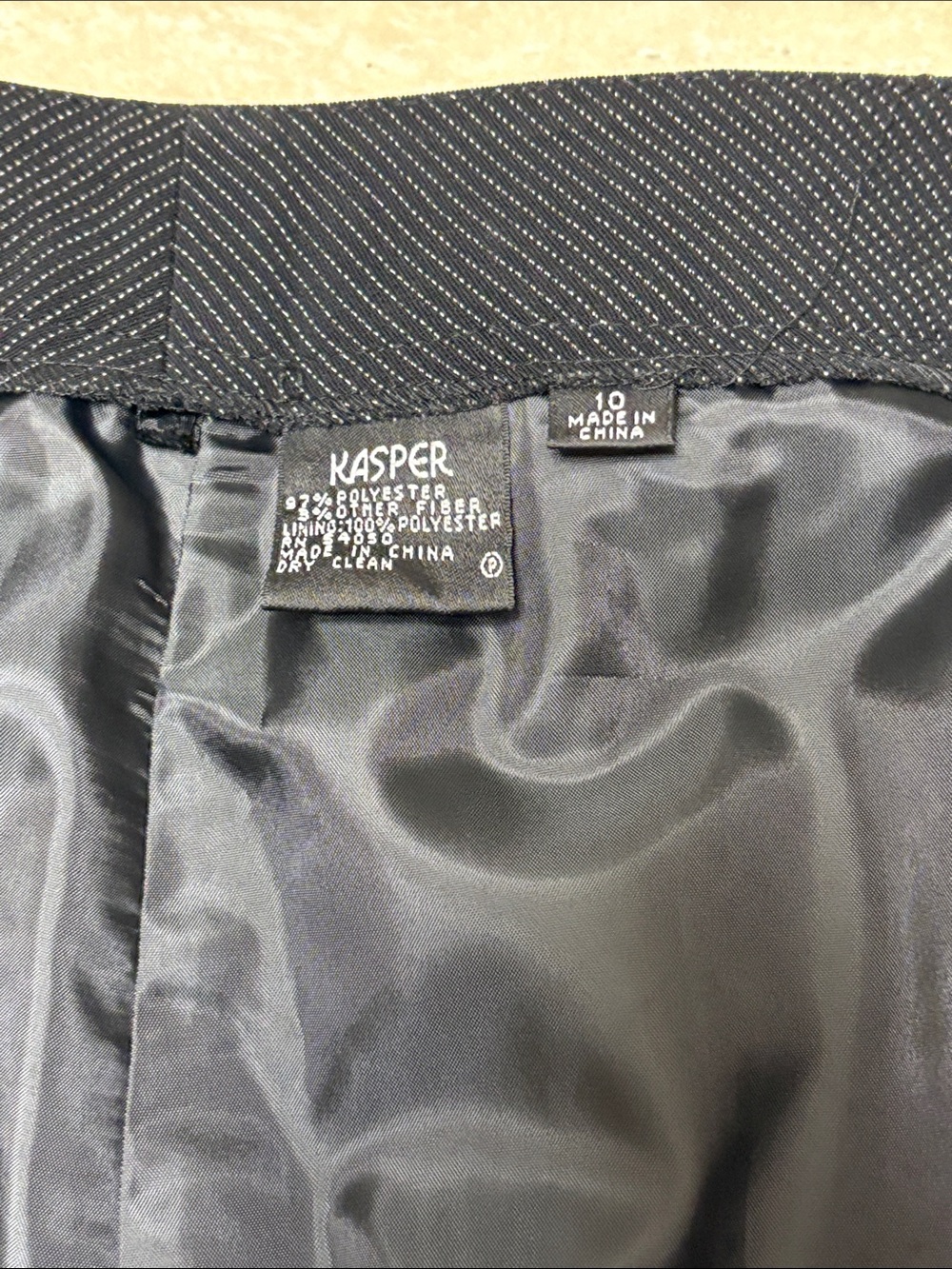 NWOT ladies Kasper Pinstripe Pantsuit - Picture 9 of 12